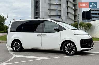 Мінівен Hyundai Staria 2021 в 