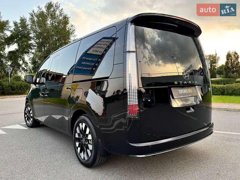 Минивэн Hyundai Staria 2025 в Киеве