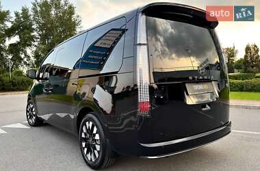 Минивэн Hyundai Staria 2025 в 