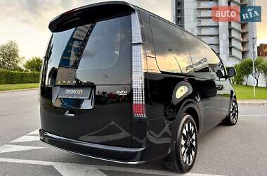 Минивэн Hyundai Staria 2025 в 