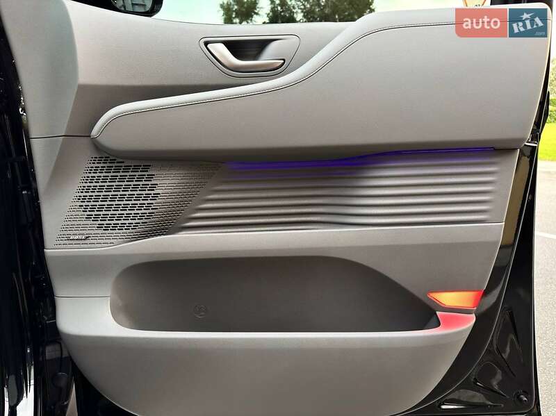 Минивэн Hyundai Staria 2025 в Киеве