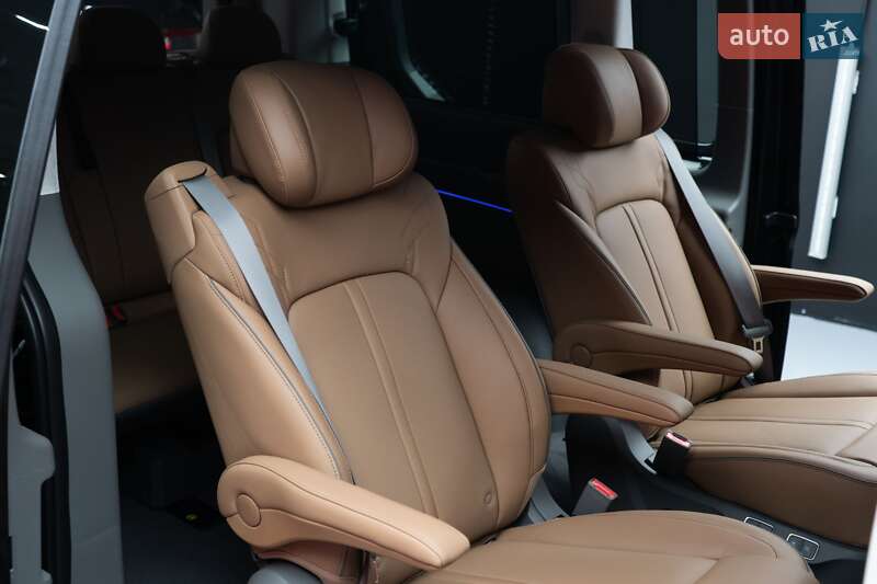 Минивэн Hyundai Staria 2025 в Киеве