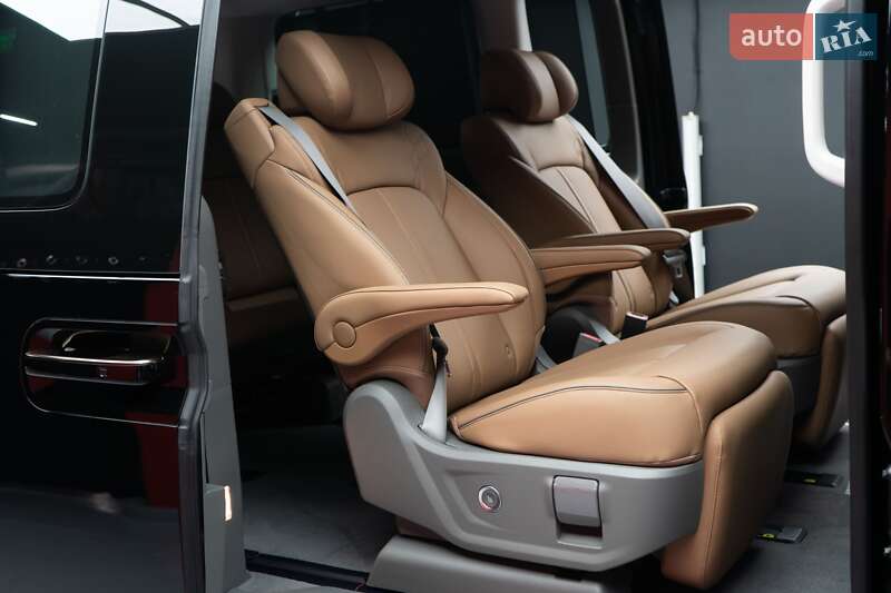 Минивэн Hyundai Staria 2025 в Киеве