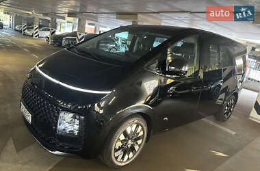 Минивэн Hyundai Staria 2025 в Киеве