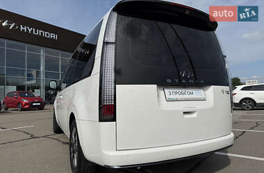 Минивэн Hyundai Staria 2022 в 