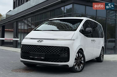 Мінівен Hyundai Staria 2021 в Львові