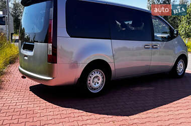 Минивэн Hyundai Staria 2022 в 
