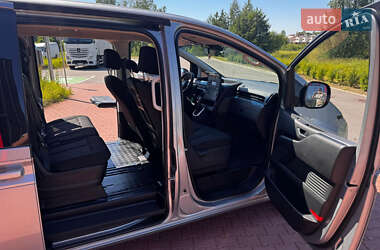 Минивэн Hyundai Staria 2022 в 