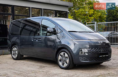 Мінівен Hyundai Staria 2024 в 