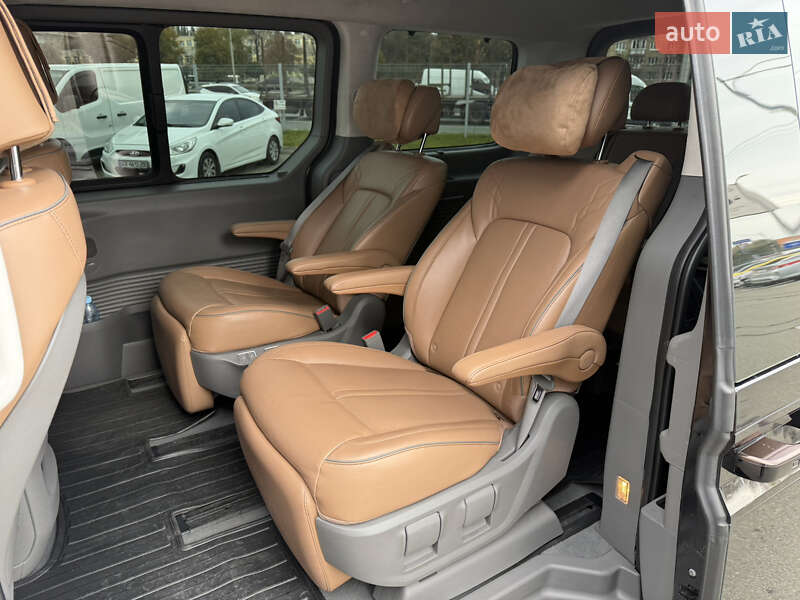 Мінівен Hyundai Staria 2022 в Києві