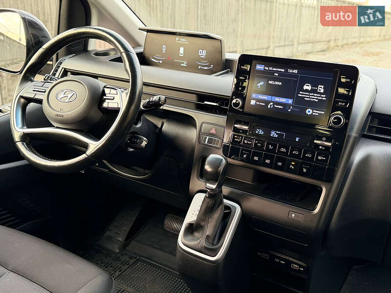 Минивэн Hyundai Staria 2021 в Киеве фото 9 Минивэн Hyundai Staria 2021 в Киеве