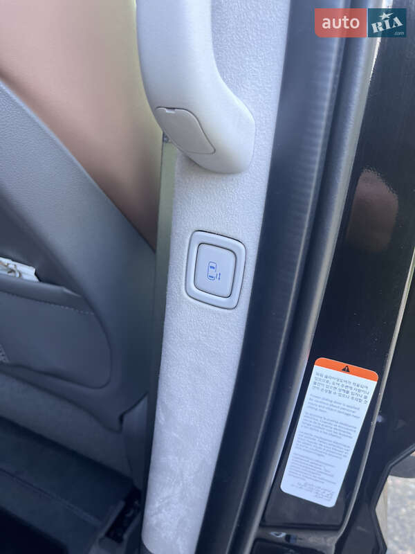 Минивэн Hyundai Staria 2023 в Одессе