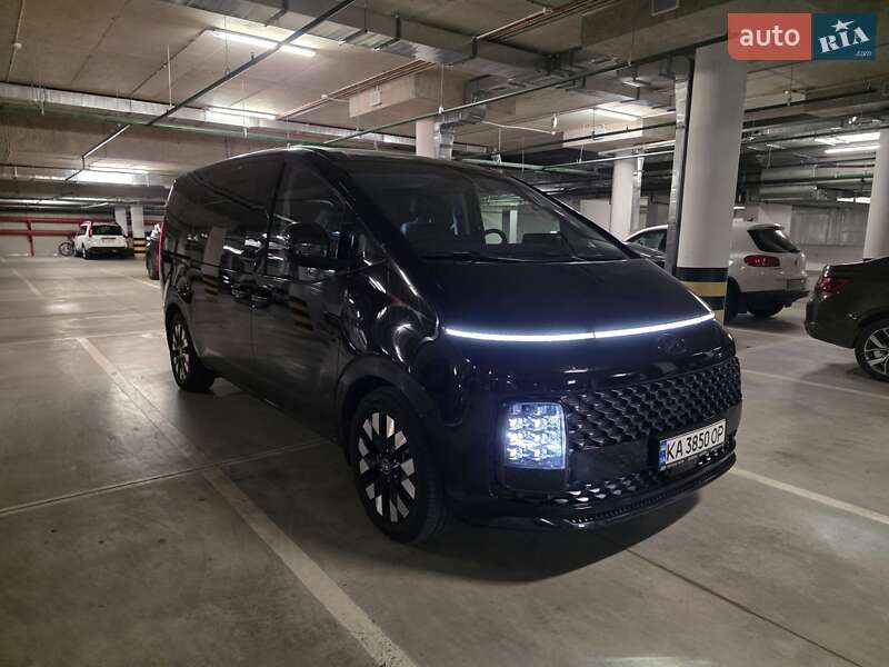 Мінівен Hyundai Staria 2024 в Києві