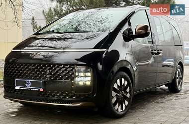Мінівен Hyundai Staria 2022 в Дніпрі