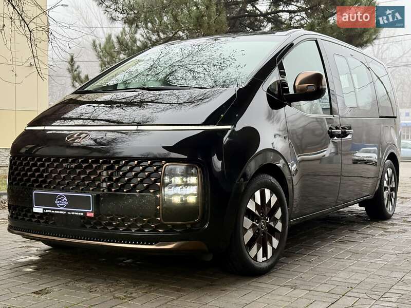 Hyundai Staria 2022