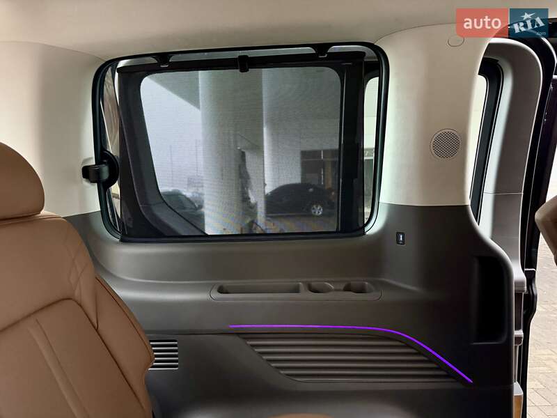 Мінівен Hyundai Staria 2022 в Дніпрі