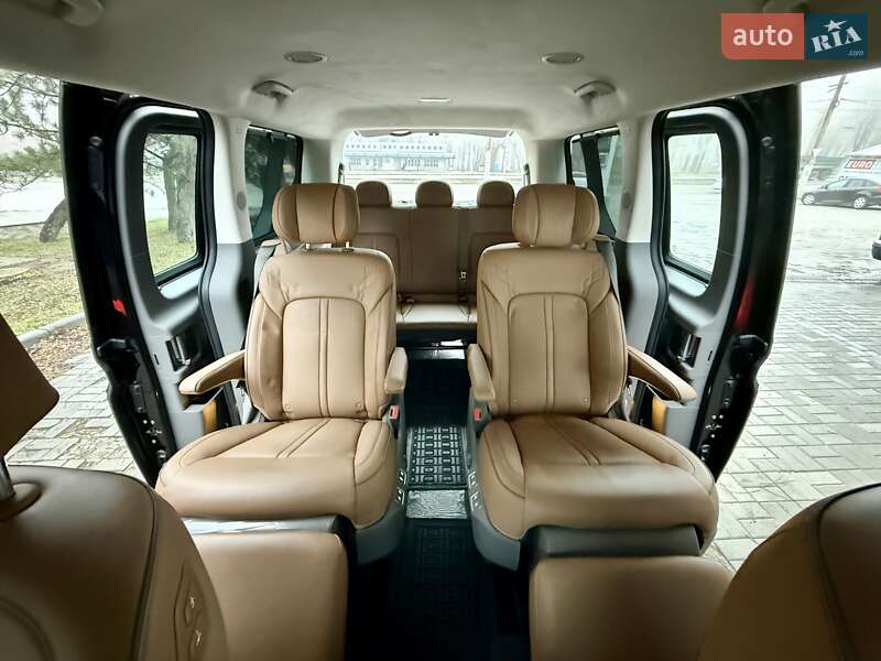 Мінівен Hyundai Staria 2022 в Дніпрі