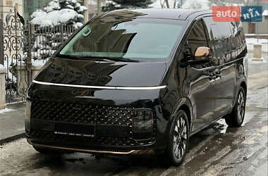 Минивэн Hyundai Staria 2025 в Киеве