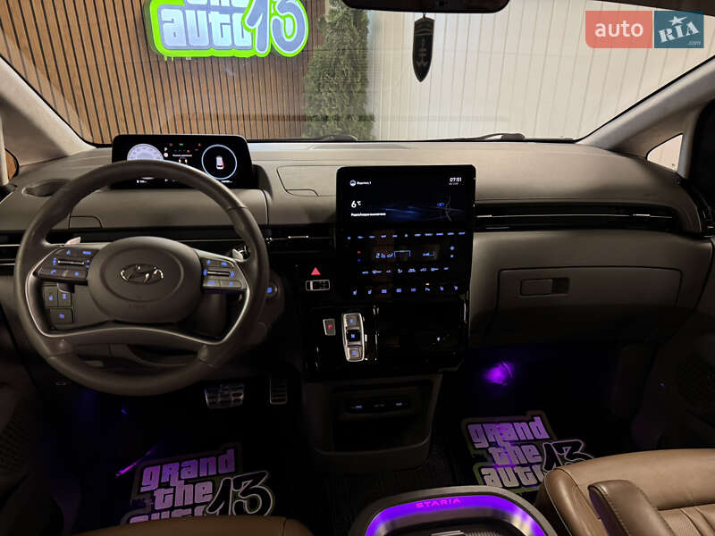 Минивэн Hyundai Staria 2022 в Киеве