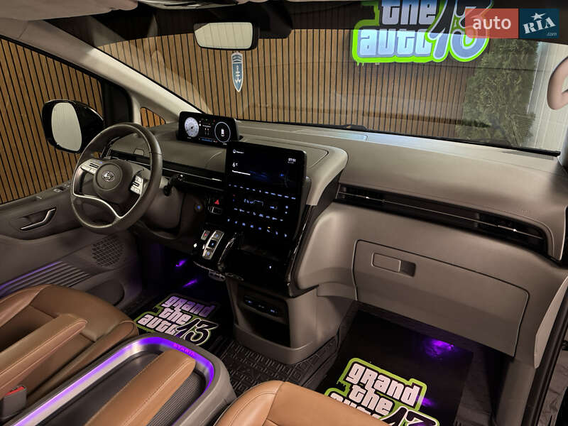 Минивэн Hyundai Staria 2022 в Киеве