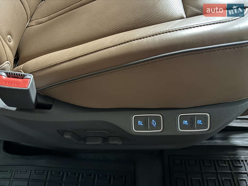 Минивэн Hyundai Staria 2022 в Киеве