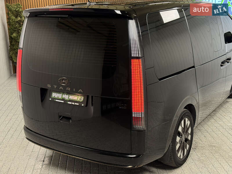 Минивэн Hyundai Staria 2022 в Киеве