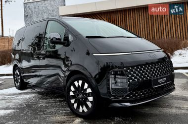 Минивэн Hyundai Staria 2024 в Киеве