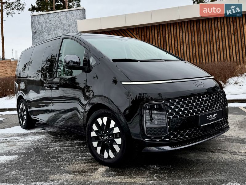 Hyundai Staria 2024