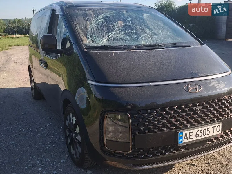 Hyundai Staria 2022 VIN KMHYF811DNU049311 фото оголошення 3 з 38