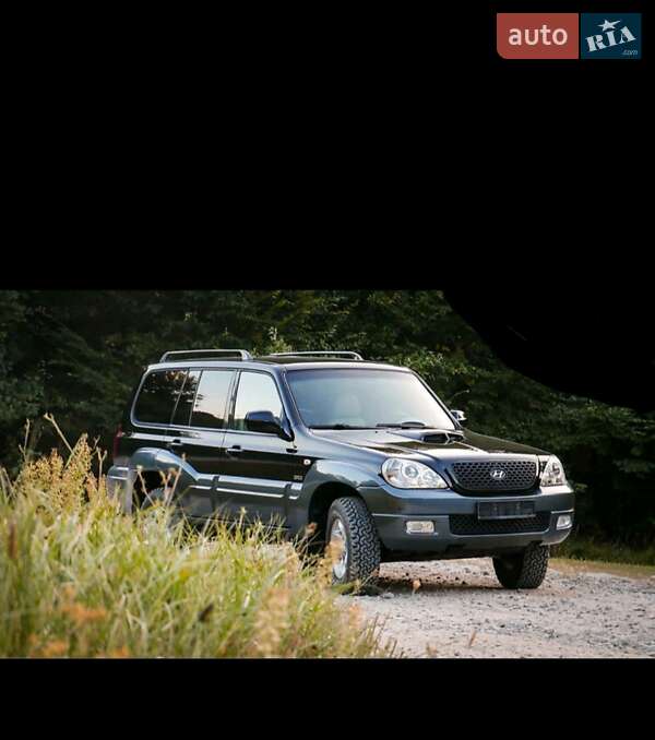 Внедорожник / Кроссовер Hyundai Terracan 2004 в Овруче