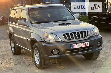 Внедорожник / Кроссовер Hyundai Terracan 2003 в Хусте