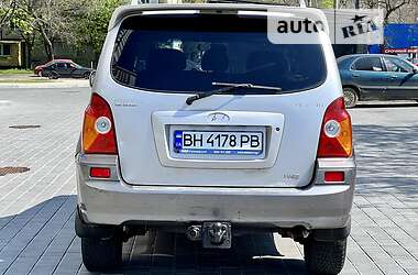 Внедорожник / Кроссовер Hyundai Terracan 2003 в 
