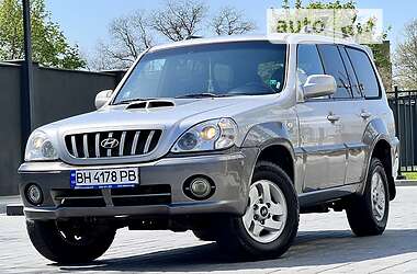 Внедорожник / Кроссовер Hyundai Terracan 2003 в 