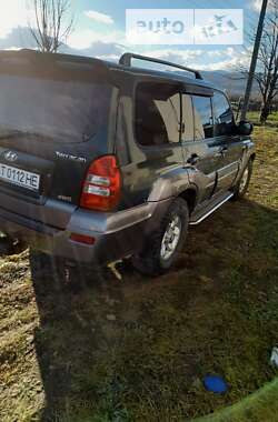 Внедорожник / Кроссовер Hyundai Terracan 2004 в 