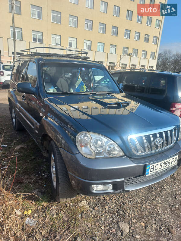 Внедорожник / Кроссовер Hyundai Terracan 2004 в Львове