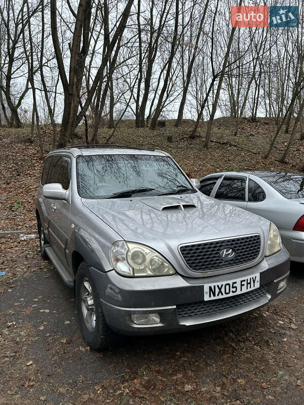 Позашляховик / Кросовер Hyundai Terracan 2005 в Києві