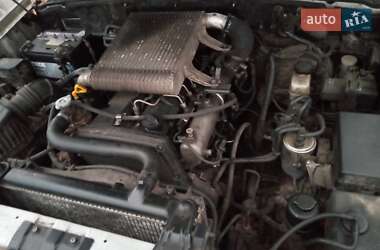 Внедорожник / Кроссовер Hyundai Terracan 2003 в 