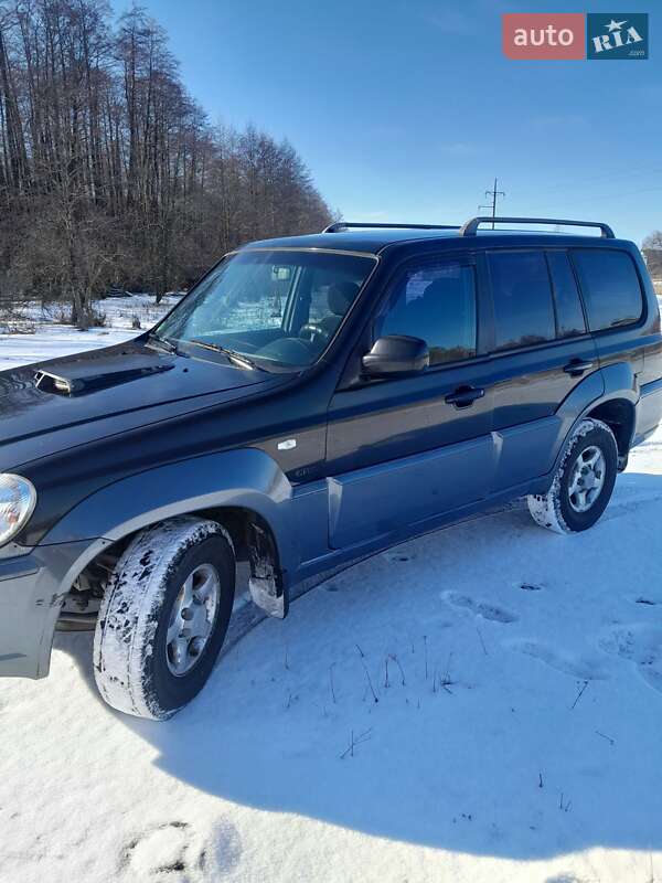 Позашляховик / Кросовер Hyundai Terracan 2002 в Переяславі