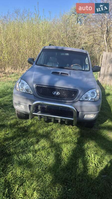 Позашляховик / Кросовер Hyundai Terracan 2006 в 
