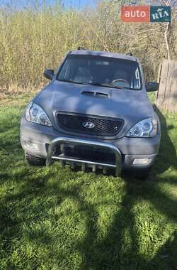 Позашляховик / Кросовер Hyundai Terracan 2006 в 