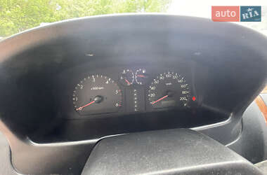 Внедорожник / Кроссовер Hyundai Terracan 2002 в 