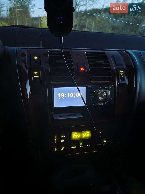 Позашляховик / Кросовер Hyundai Terracan 2002 в Дніпрі