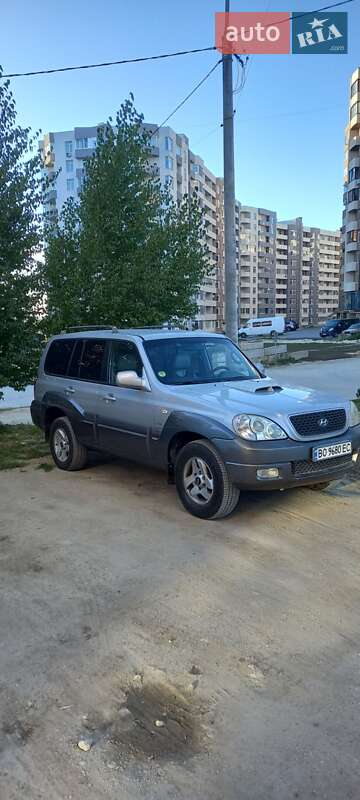 Позашляховик / Кросовер Hyundai Terracan 2004 в Тернополі
