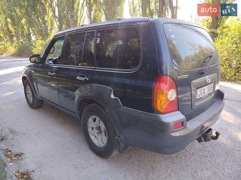 Позашляховик / Кросовер Hyundai Terracan 2004 в Кам'янець-Подільському