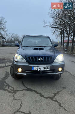Внедорожник / Кроссовер Hyundai Terracan 2004 в Хотине