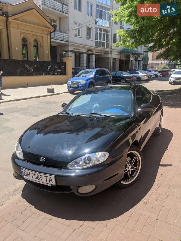 Купе Hyundai Tiburon 1996 в 