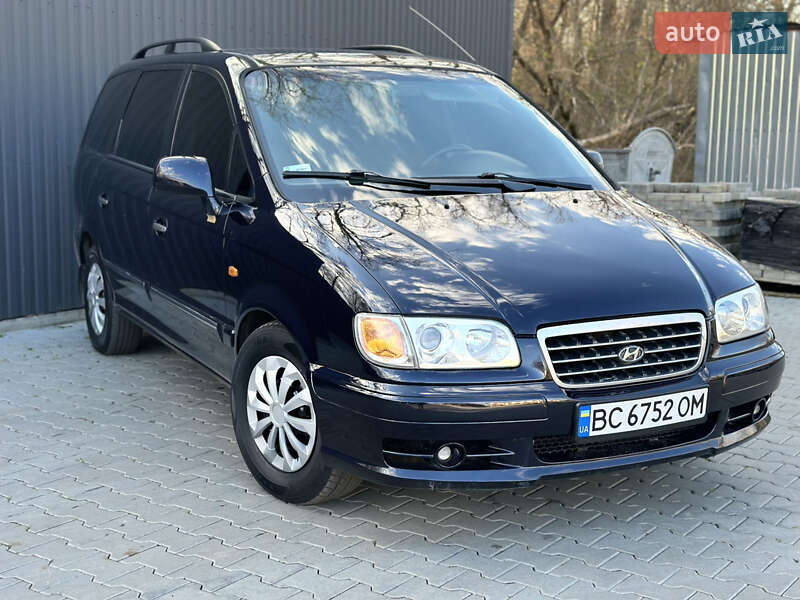 Hyundai Trajet 2001