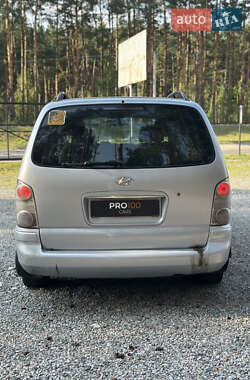 Минивэн Hyundai Trajet 2006 в 