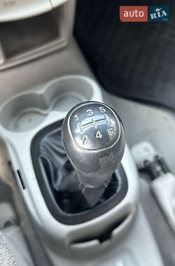Минивэн Hyundai Trajet 2006 в 