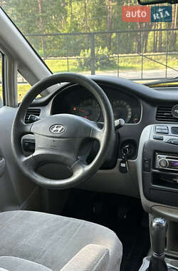 Минивэн Hyundai Trajet 2006 в 